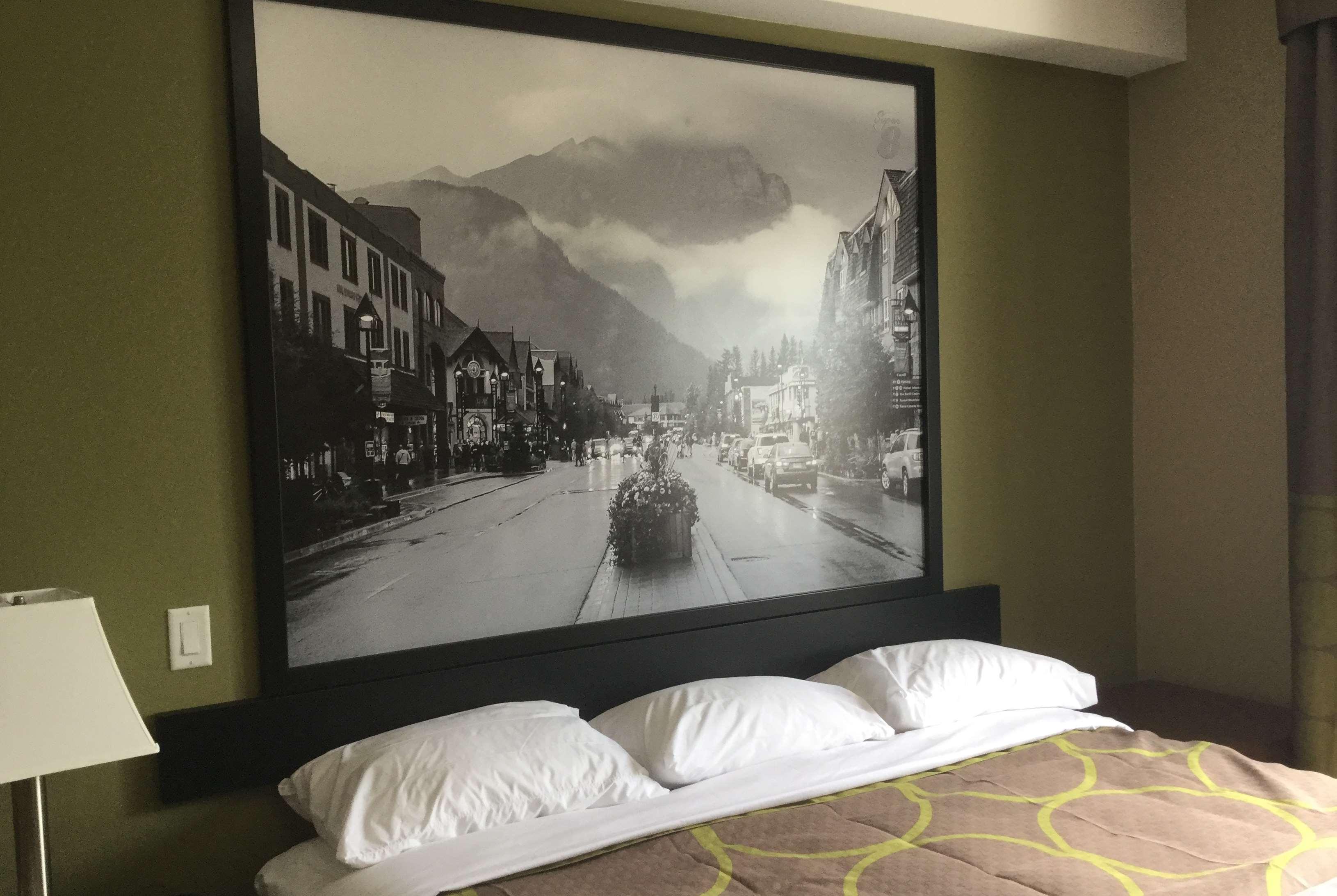 Super 8 By Wyndham Hardisty Hotel Exterior foto